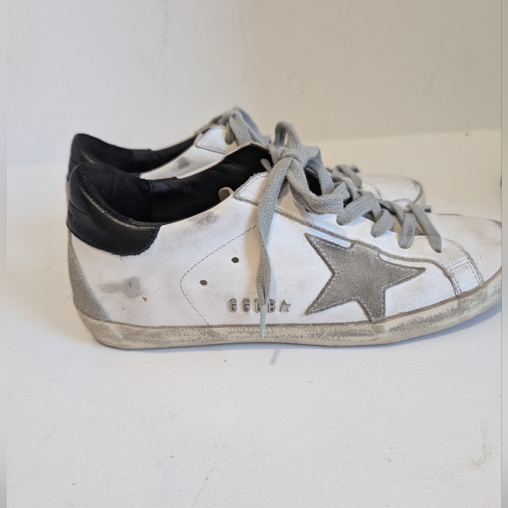 Golden Goose Sneakers